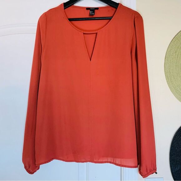 Forever 21 Rust Red Long Sleeve Silk Blouse with Front Keyhole Detail | Size: L - Picture 1 of 4